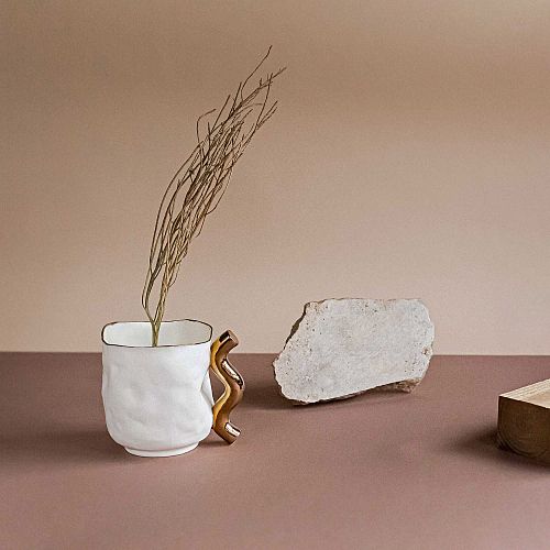 Кружка фарфоровая большая с золотой волной RES OBJECTS
