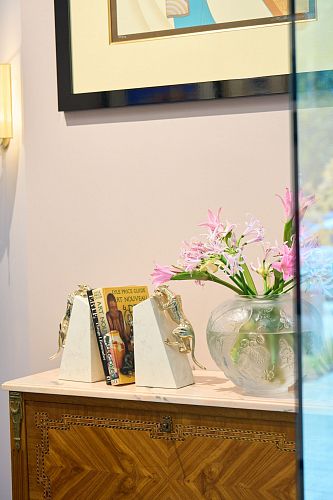 Пантеры держатели для книг из бронзы и камня ART GALLERY LEA / АРТ ГАЛЕРЕЯ ЛЕА