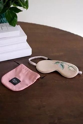 Маска для сна "Белая роза" MASHU POUCH