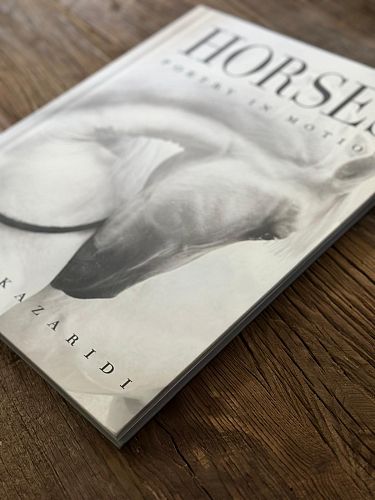Книга "Horses. Poetry in Motion / Лошади. Поэзия в движении" IRINA KAZARIDI / ИРИНА КАЗАРИДИ