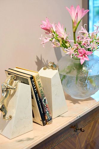 Пантеры держатели для книг из бронзы и камня ART GALLERY LEA / АРТ ГАЛЕРЕЯ ЛЕА